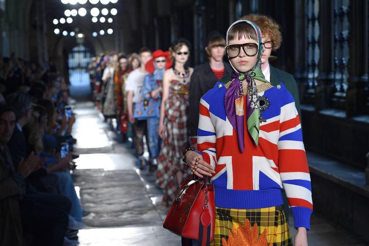 영국 패션계 ‘브렉시트’ 이후 웃음을 되찾다 | 5