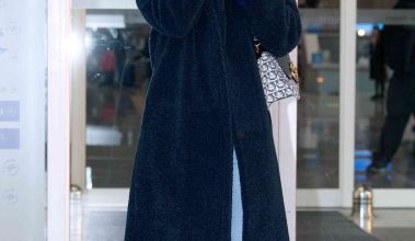 한지민, 공항 밝히는 아름다운 미소 8 20190201 Ferragamo 03 4