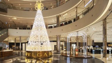 불가리는 11월 15일부터 12월 31일까지 신세계백화점 센텀시티점 센텀 광장에 특별한 크리스마스 트리를 장식한다.