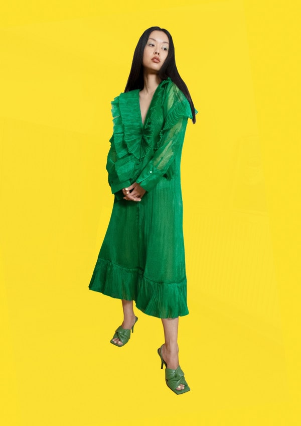 H&M 스튜디오, 20FW 컬렉션 “우아한 반란” 공개 | 8