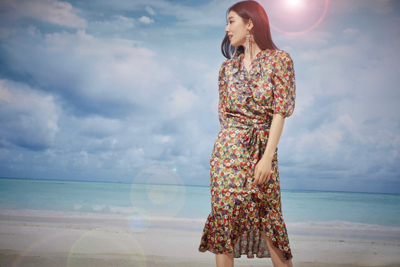 박신혜, 여름 향기 가득한 리조트 룩 | 6