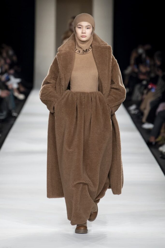 막스마라, 밀란 패션위크서 2022 가을 겨울 컬렉션 | 3
