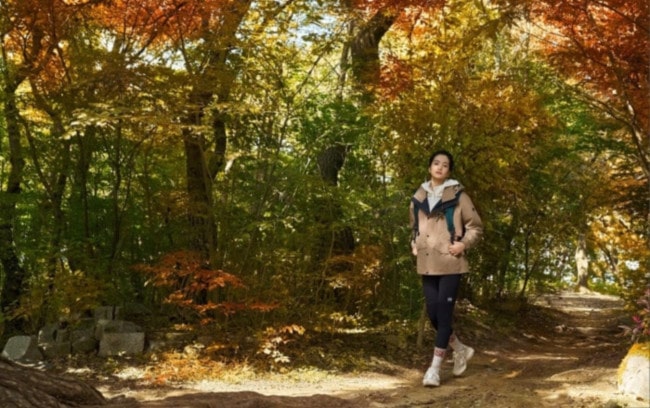 김태리가 제안하는 가을 등산 패션 | 1