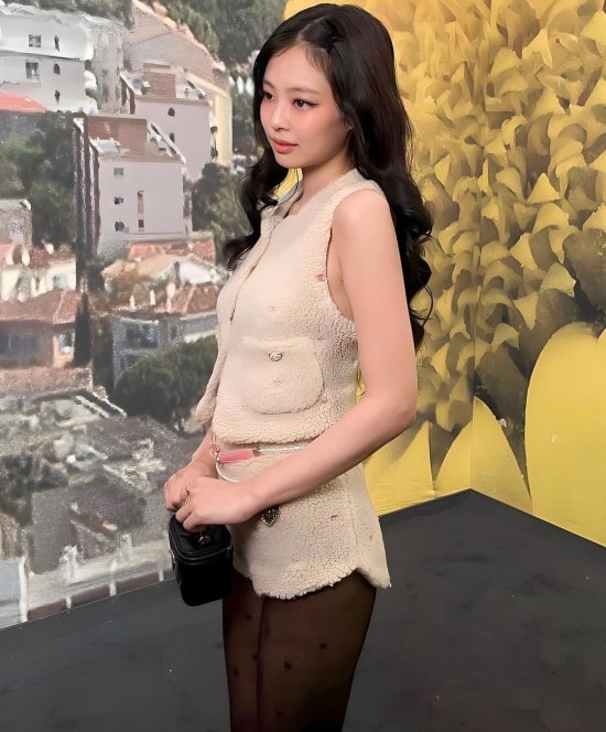 샤넬 2024 봄-여름 레디-투-웨어 컬렉션 빛낸 ‘제니’ | 10