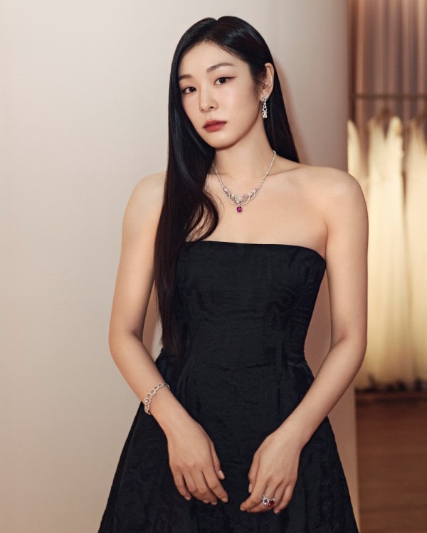 김연아, 블랙 드레스 입고 디올 행사 참석 | 25