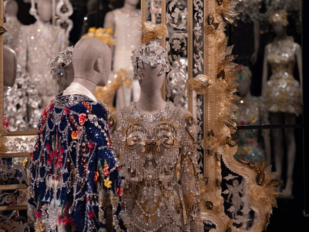 돌체앤가바나, 브랜드 최초의 전시 ‘From the Heart to the Hands: Dolce&Gabbana’ 공개 | 14