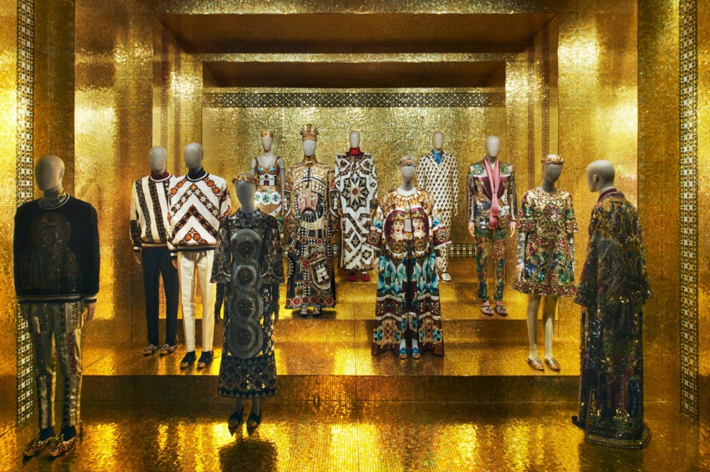 돌체앤가바나, 브랜드 최초의 전시 ‘From the Heart to the Hands: Dolce&Gabbana’ 공개 | 13