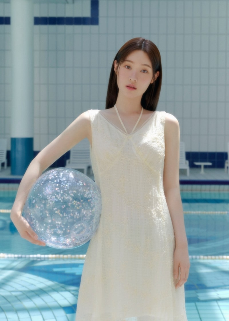 ‘정채연’의 청순 여름 패션 | 3