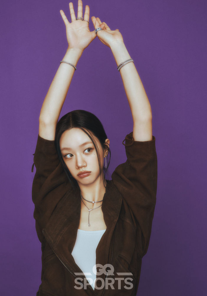 혜리, 미니멀한 스타일엔 주얼리를 더해요 | 2