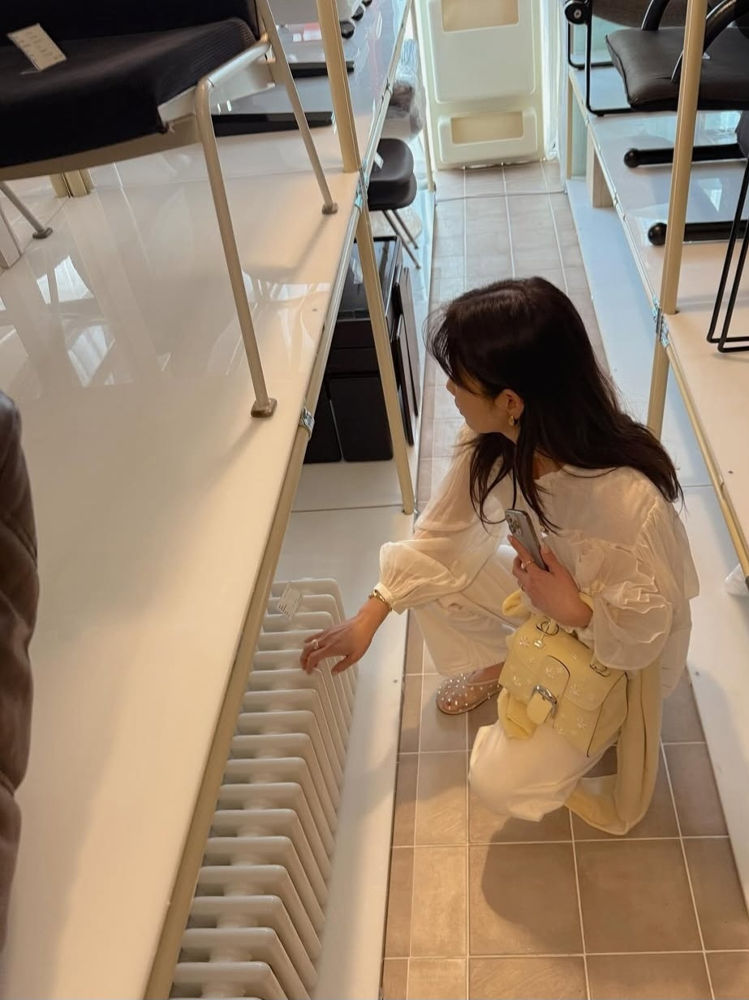 기은세, 화이트 팬츠로 풀어낸 봄 데일리 룩 | 5