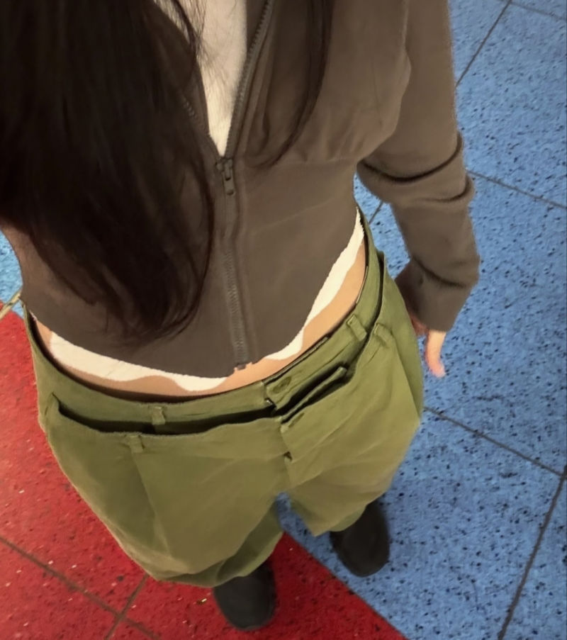 효민, 편안함과 스타일 모두 담은 와이드 팬츠 룩 | 6