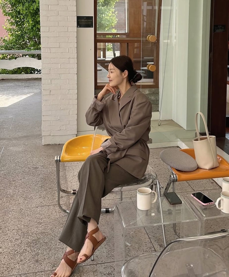 한지혜, 내추럴 무드의 슈트 스타일 | 1