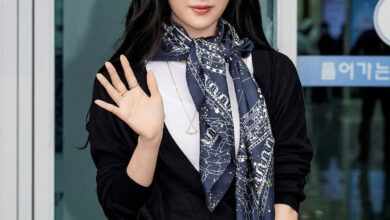 김지원공항패션김지원불가리