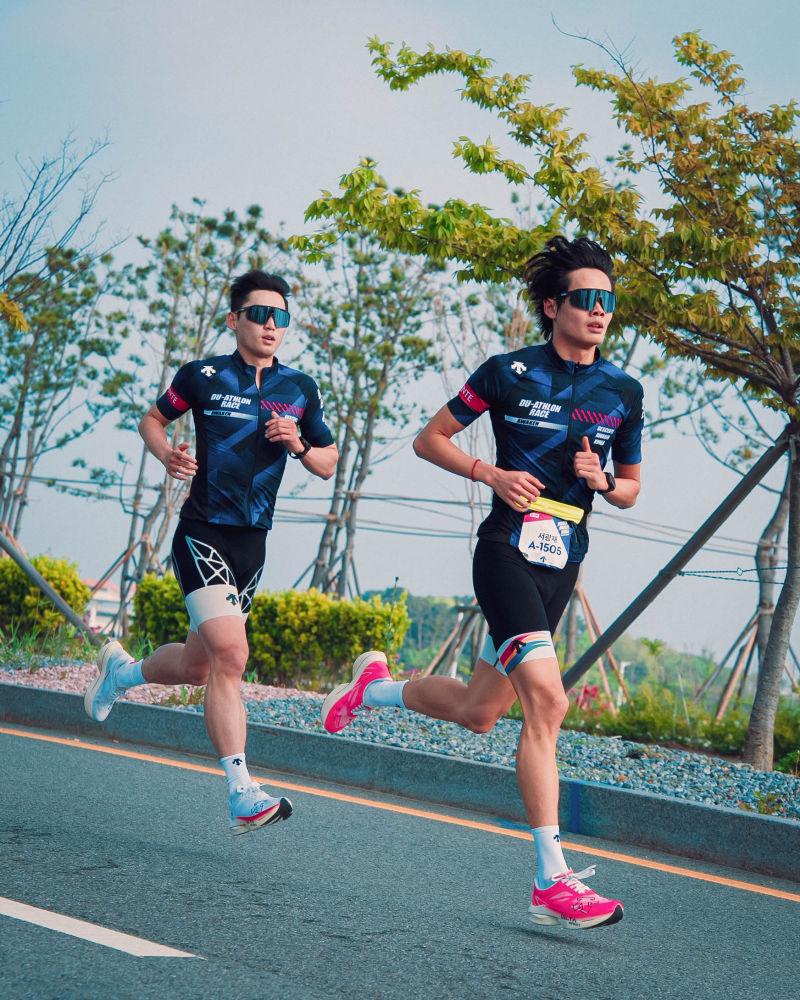 202580513 DECENT 4 3