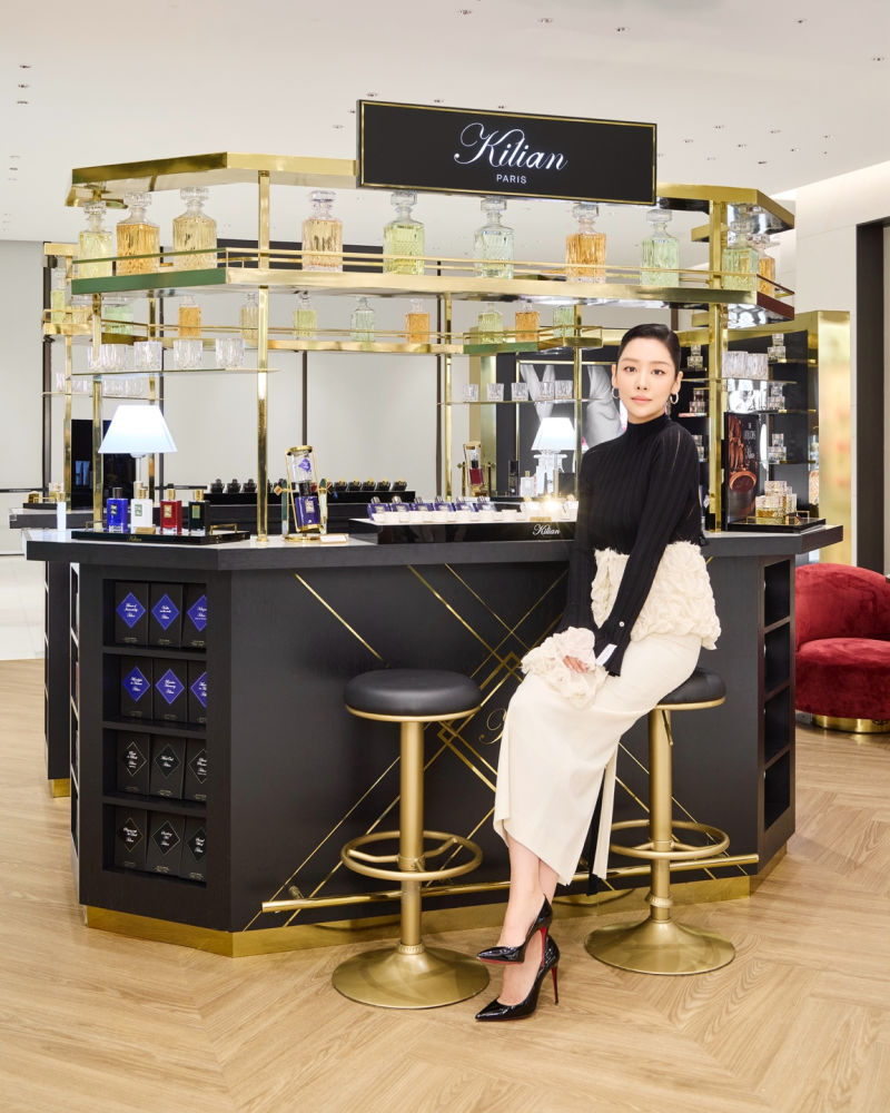 차주영, ‘블랙 & 화이트’로 완성한 클래식 시크 2 20250602 KILIAN PARIS 2 2