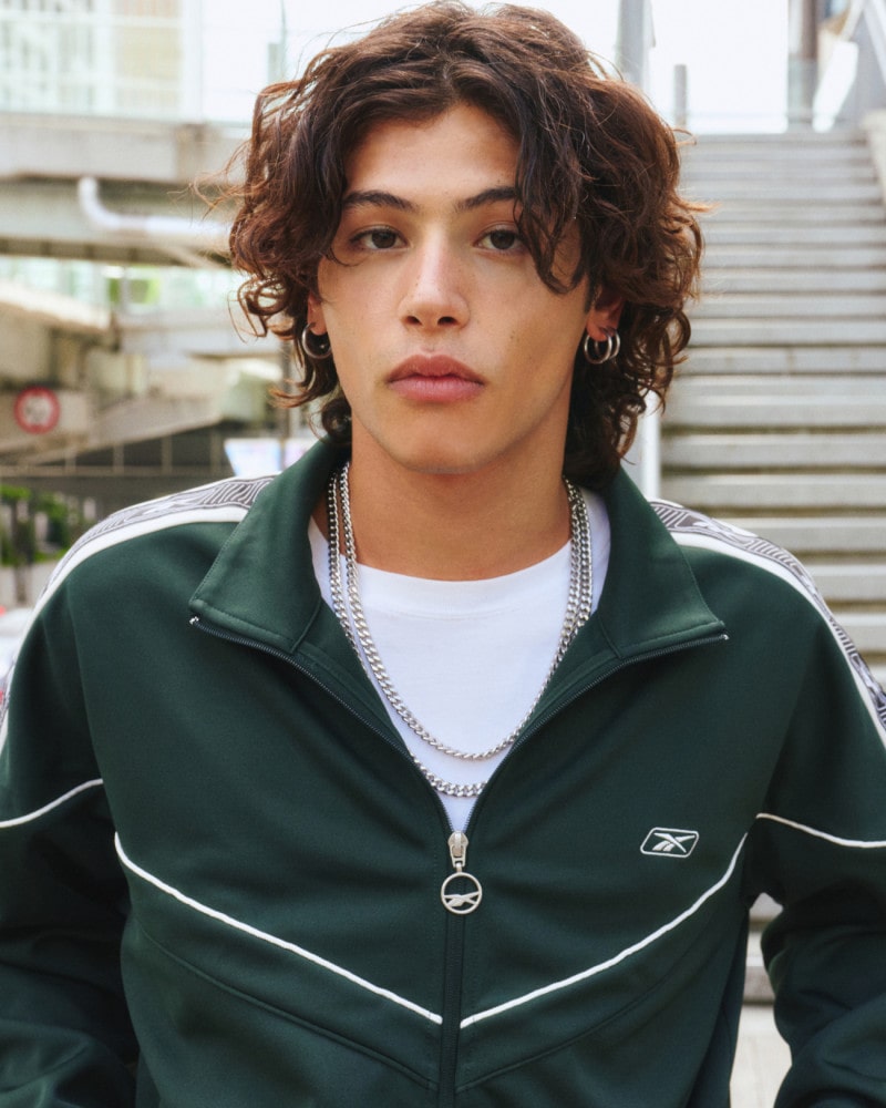 올 가을, 믹스매치 패션의 핵심은 ‘바람막이’ 7 20250822 reebok 3 7