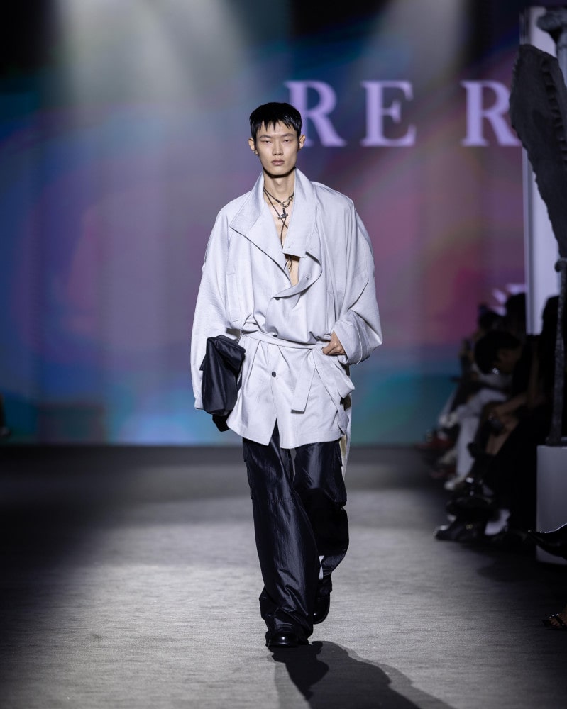 실용 속에 깃든 시적 감성, 리이 2026 S/S 서울패션위크 컬렉션 10 20250908 RE RHEE 8 10