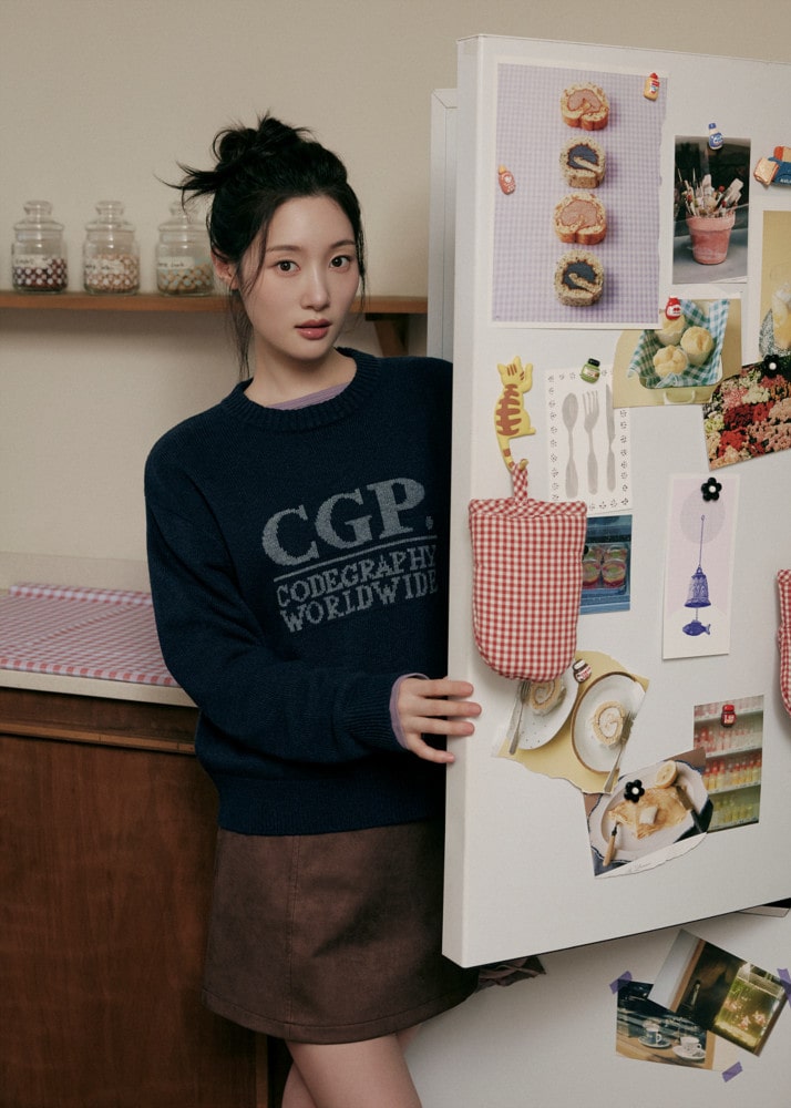 차분한 컬러와 레트로 감성, 정채연의 가을 데일리룩 5 20250908 cgp 4 5