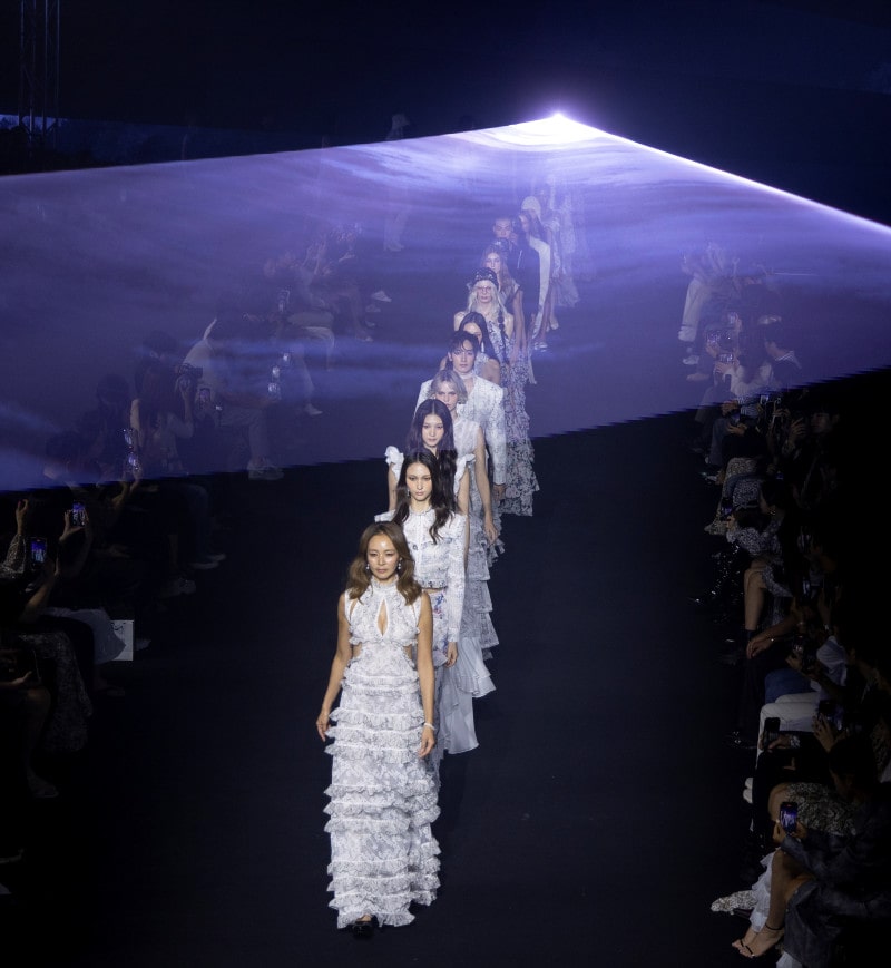 야노시호와 함께한 ‘두칸’, 서울패션위크 ‘루시드 블룸’ 으로 빛내다 8 두칸25SS두칸야노시호doucan