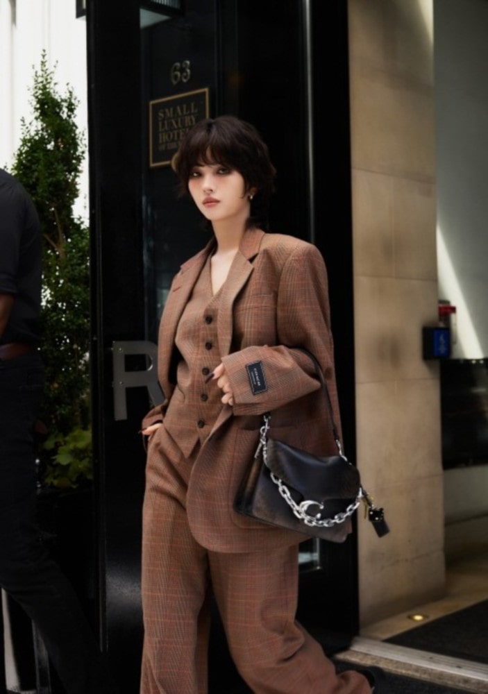 코치, 뉴욕 패션위크에서 2026 봄 컬렉션 공개 7 20250919 coach 2 7