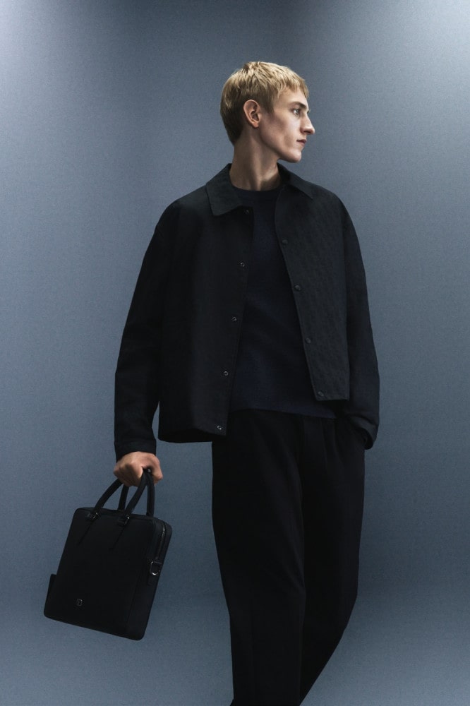 디올 ‘BACK IN TOWN’ 캡슐 컬렉션, 우아함과 실용성의 균형 5 20250919 dior 8 5