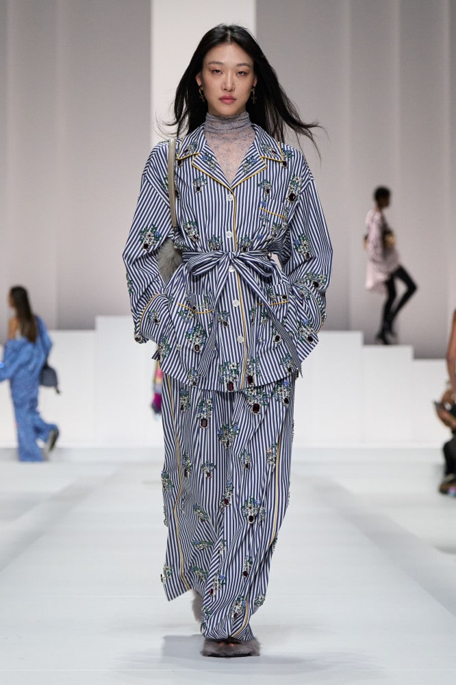 돌체앤가바나, 2026 봄 여름 여성 컬렉션 공개 5 20250929 dolce 4 5