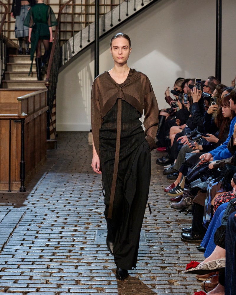 K-미니멀 아방가르드, 파리의 심장을 사로잡다 6 20251002 DEMOO 2 6