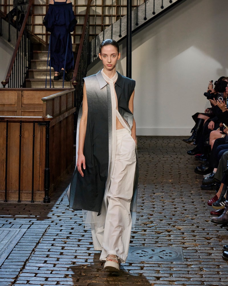 K-미니멀 아방가르드, 파리의 심장을 사로잡다 2 20251002 DEMOO 4 2