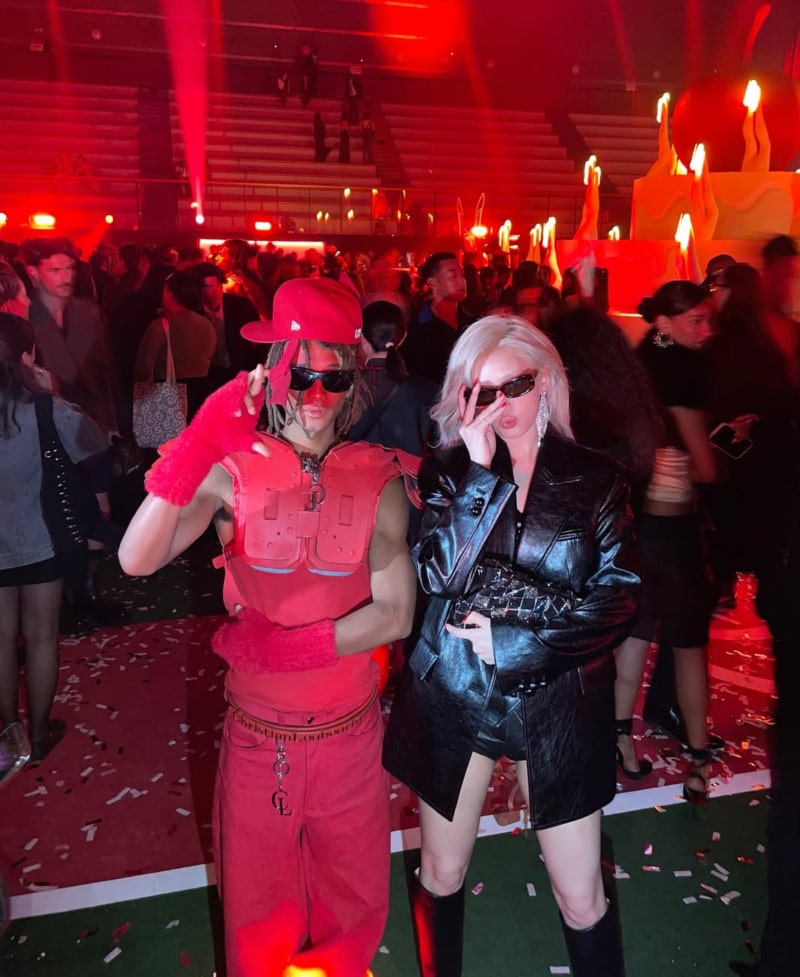 전소미의 블랙 시크, 루부탱 2026 S/S 쇼를 빛내다 2 20251014 conceptkorea 3 2