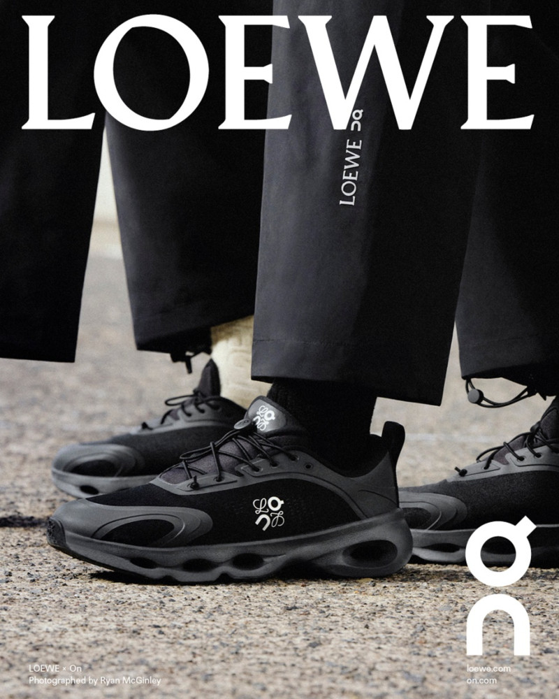 로에베 × 온, 새로운 스니커즈의 서사를 쓰다 4 20251016 loewe 5 4