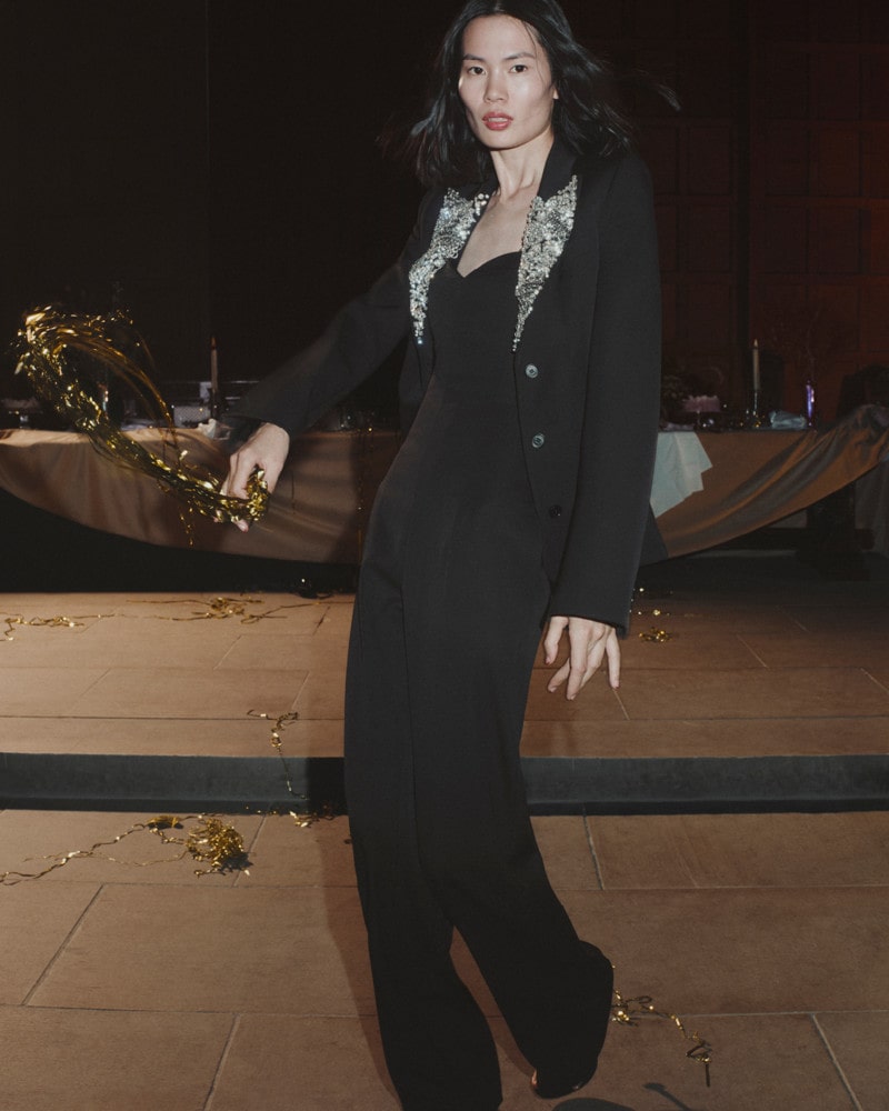 맥퀸, 포멀함과 화려함 담아낸 2025 홀리데이 에디트 2 20251023 McQUEEN 8 2