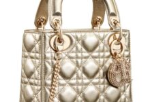 디올2025홀리데이컬렉션