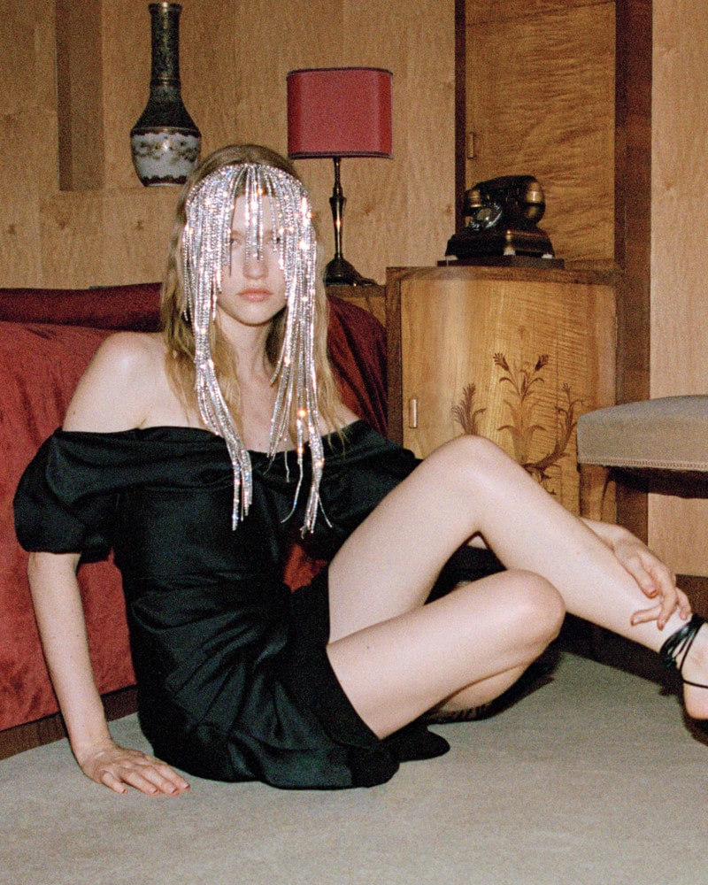 도시를 벗어난 은밀한 파티, 맥퀸 2026 SS 프리 컬렉션 공개 4 20251208 McQUEEN 7 4