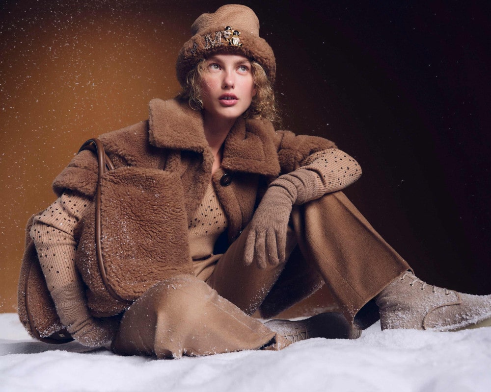 막스마라가 그린 홀리데이 2025 1 20251208 maxmara 7 1