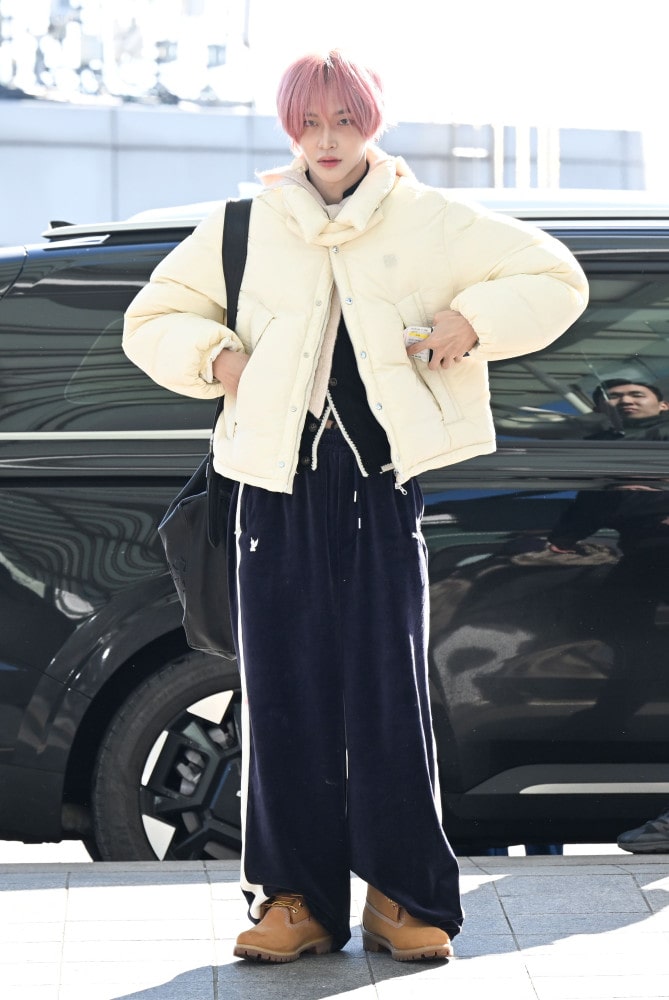 라이즈, 겨울 감성 담은 트렌디한 공항 패션 3 20251209 SATUR 4 3