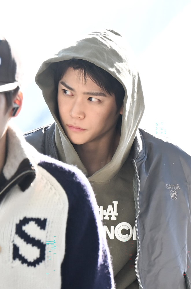 라이즈, 겨울 감성 담은 트렌디한 공항 패션 2 20251209 SATUR 5 2