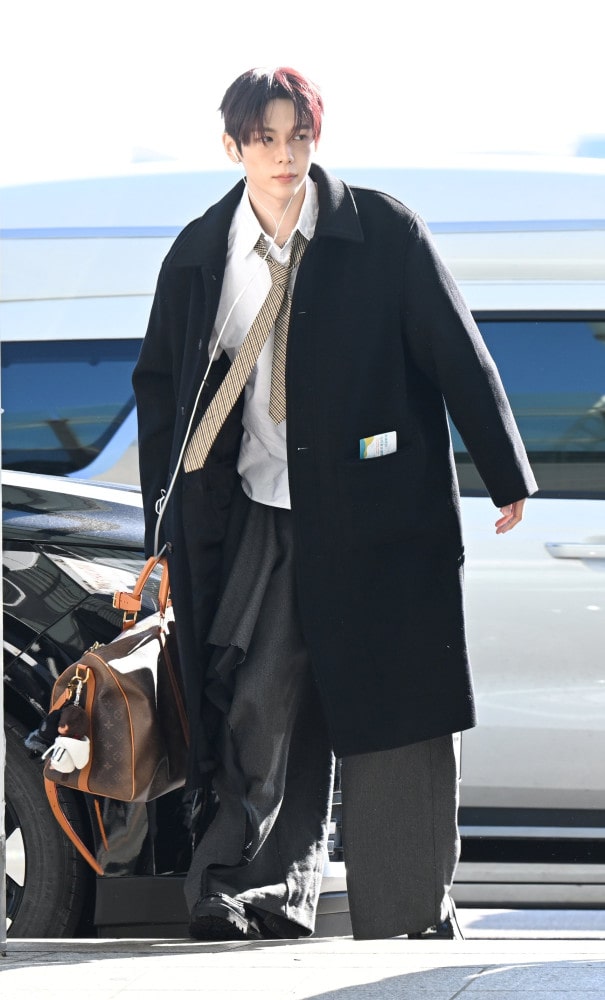 라이즈, 겨울 감성 담은 트렌디한 공항 패션 1 20251209 SATUR 6 1