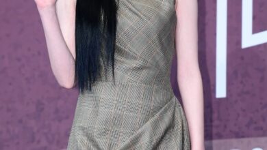 ‘경도를 기다리며’ 제작발표회, 원지안의 맥퀸 룩 9 원지안패션경도를기다리며