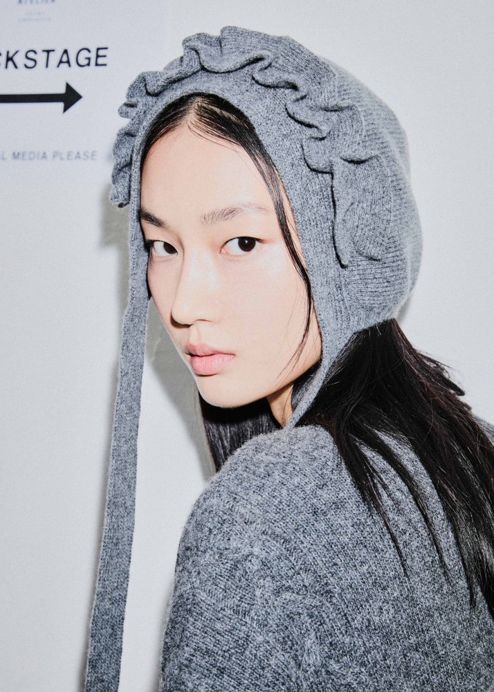 Y2K 감성, 따뜻한 방한 액세서리 인기 급증 3 20251211 kolon 3 3