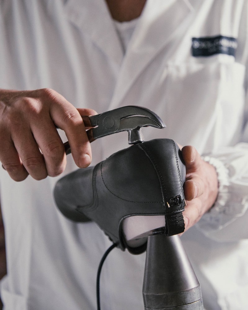 돌체앤가바나, '파토 아 마노'의 장인정신과 혁신의 조화 10 20251215 dolce 2 10