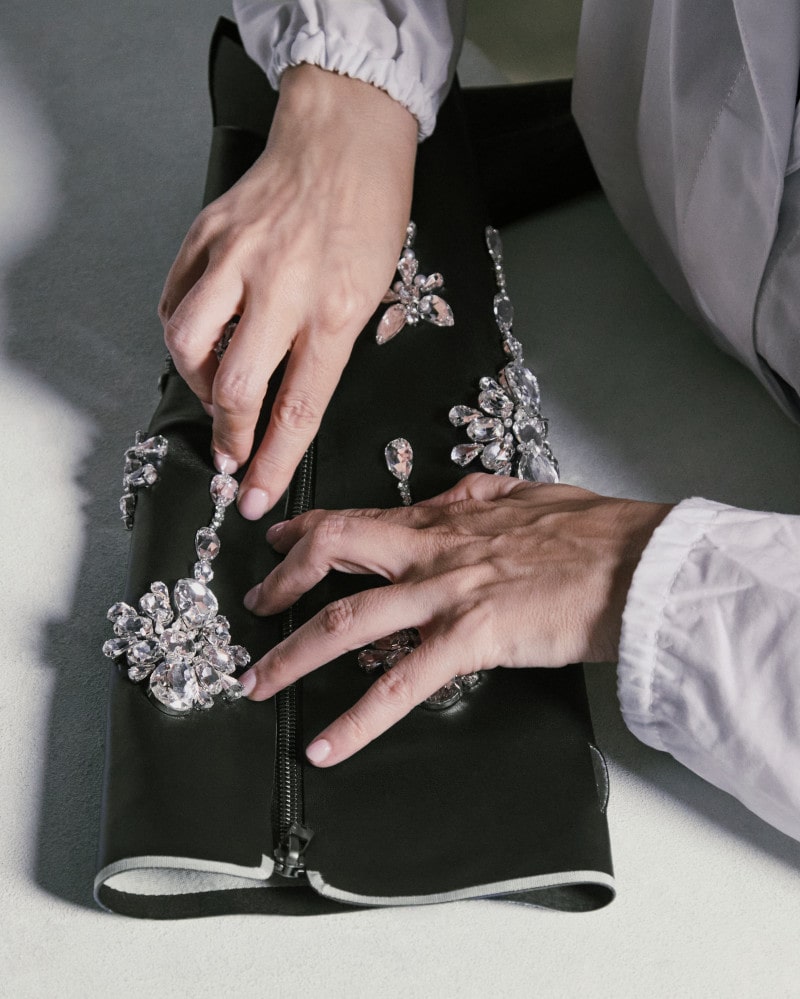 돌체앤가바나, '파토 아 마노'의 장인정신과 혁신의 조화 8 20251215 dolce 4 8