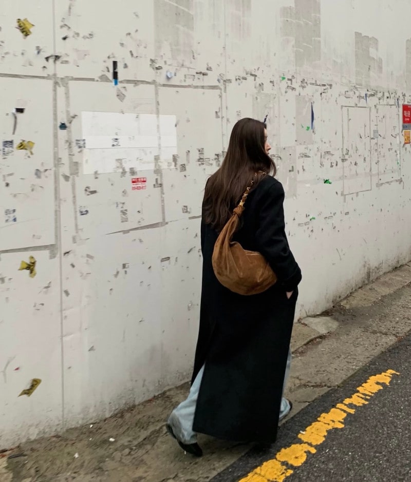 ‘시크 블랙’ 차정원 vs ‘우아 화이트’ 한지혜, 극과 극 코트 스타일링 3 20251219 jungwon 5 3