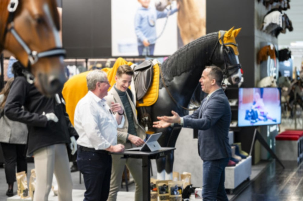 20251223 horse 2 min 2