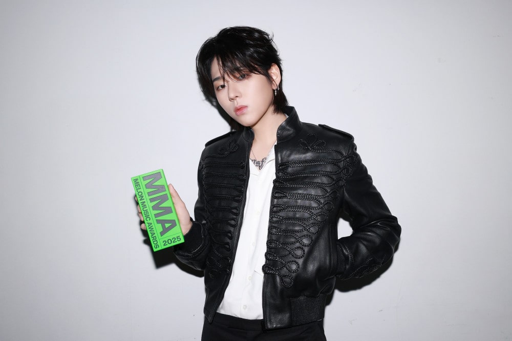 "역시 트렌드세터" 지코, MMA2025 달군 강렬한 레더 룩 7 20251224 McQueen 2 5