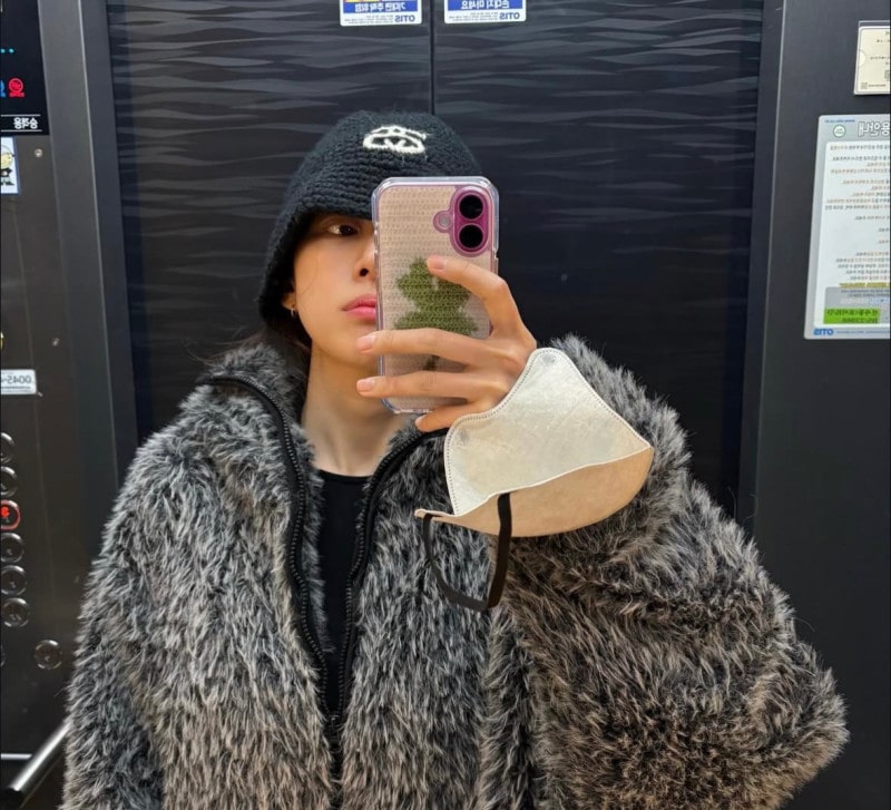 이주명의 퍼(Fur), 화려함 덜고 시크함 더하고 1 20251226 jumyoung 5 1