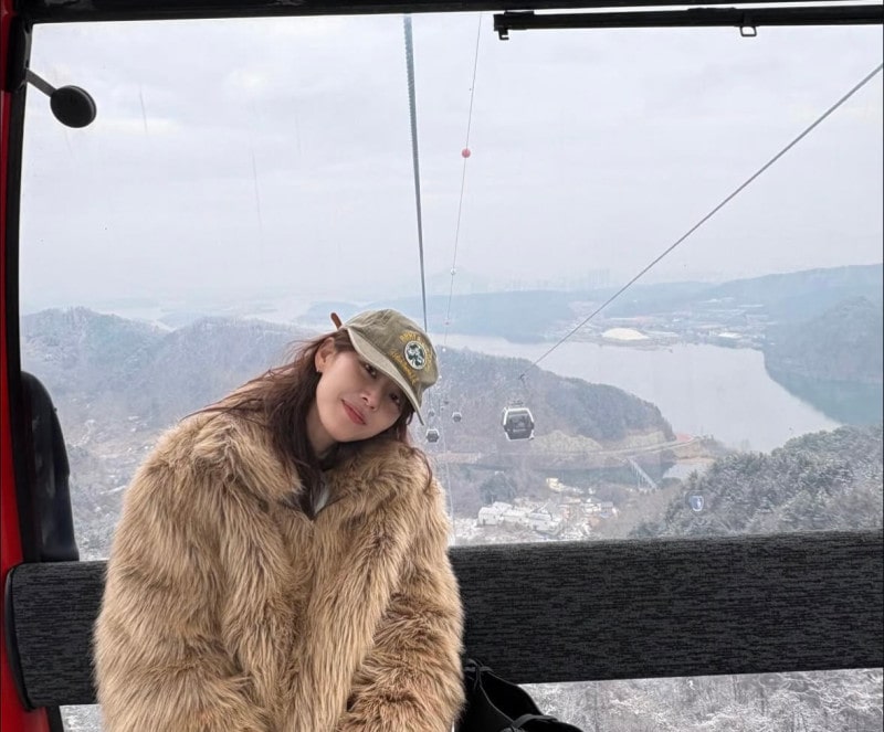 이주명의 퍼(Fur), 화려함 덜고 시크함 더하고 4 20251226 jumyoung 6 2