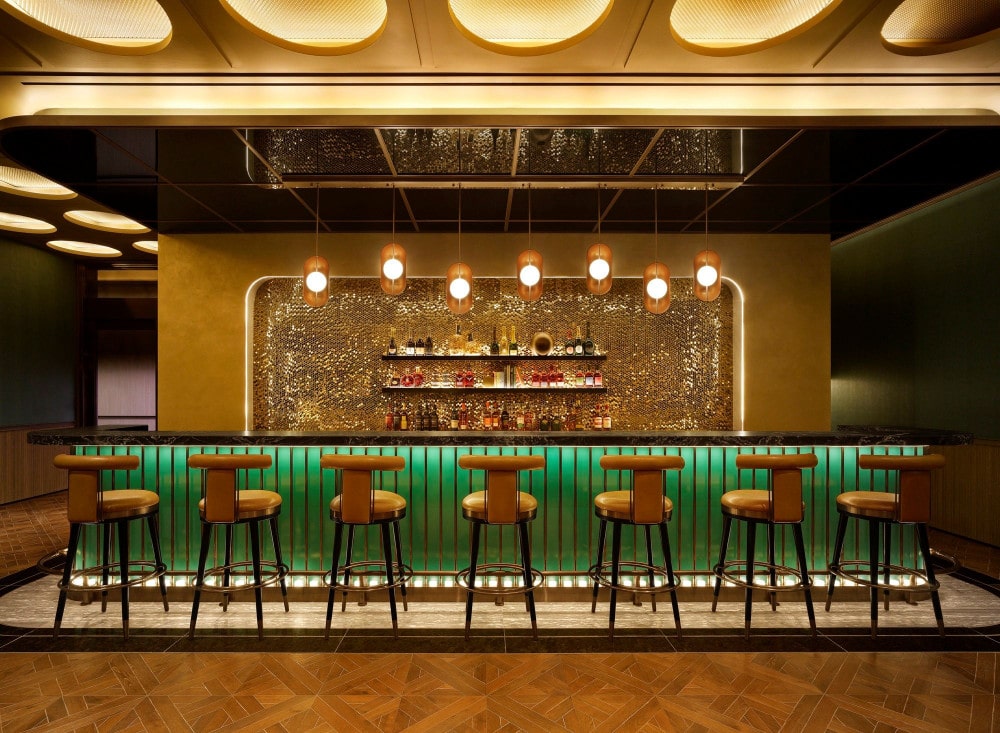 럭셔리 호텔들이 제안하는 '2025년 마지막 모임' 트렌드 3 bubble min 3