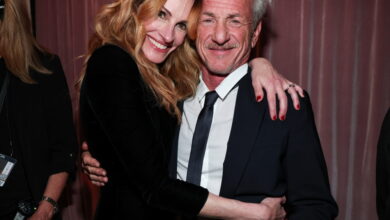 제83회골든글로브시상식레드카펫룩조르지오아르마니프리베Giorgio Armani Privé