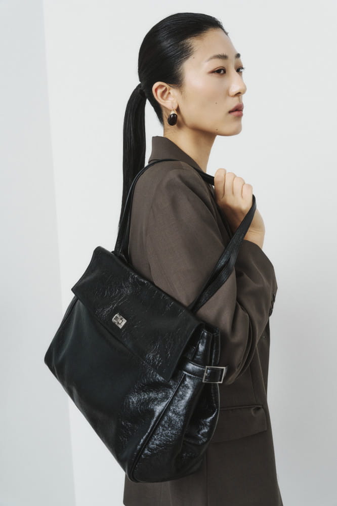 LF가 주목한 2026 백 트렌드 ‘롱 핸들’ 10 20260129 HAZZYS 6 8