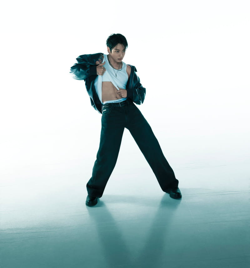 캘빈 클라인 X BTS 정국, 화면 압도하는 존재감 7 20250225 calvinklien 4 5